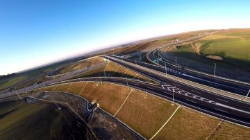 2 saatlik paramotor uçuşuyla Tekirdağ-Çanakkale Otoyolu’nun son halini görüntüledi