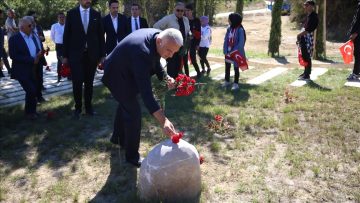 Gelibolu Yarımadası’nda Şahinbey Belediyesince yenilenen 4 şehitlik ziyarete açıldı