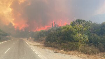 Çanakkale’de Orman Yangını Anzak Koyu Yoluna İndi, Tarihi Alanlar Ziyarete Kapalı