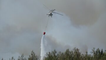 Çanakkale’deki Orman Yangını 700 Hektarlık Alanı Kapsadı, 12 Uçak ve 9 Helikopter Müdahale Etti